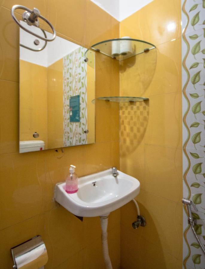 Friends Guest House & Hostel- Near Taj Mahal Agra  Bagian luar foto