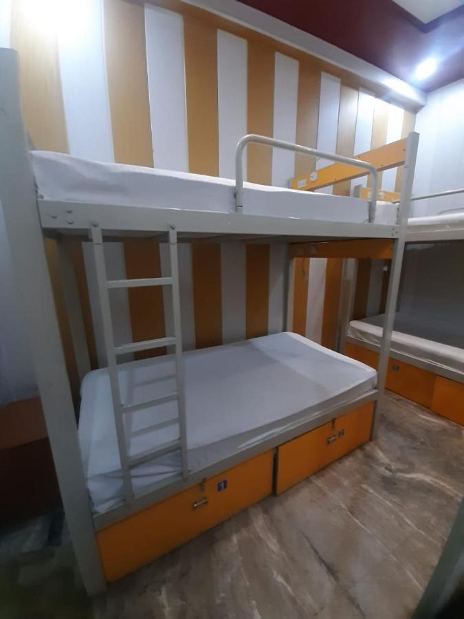 Friends Guest House & Hostel- Near Taj Mahal Agra  Bagian luar foto
