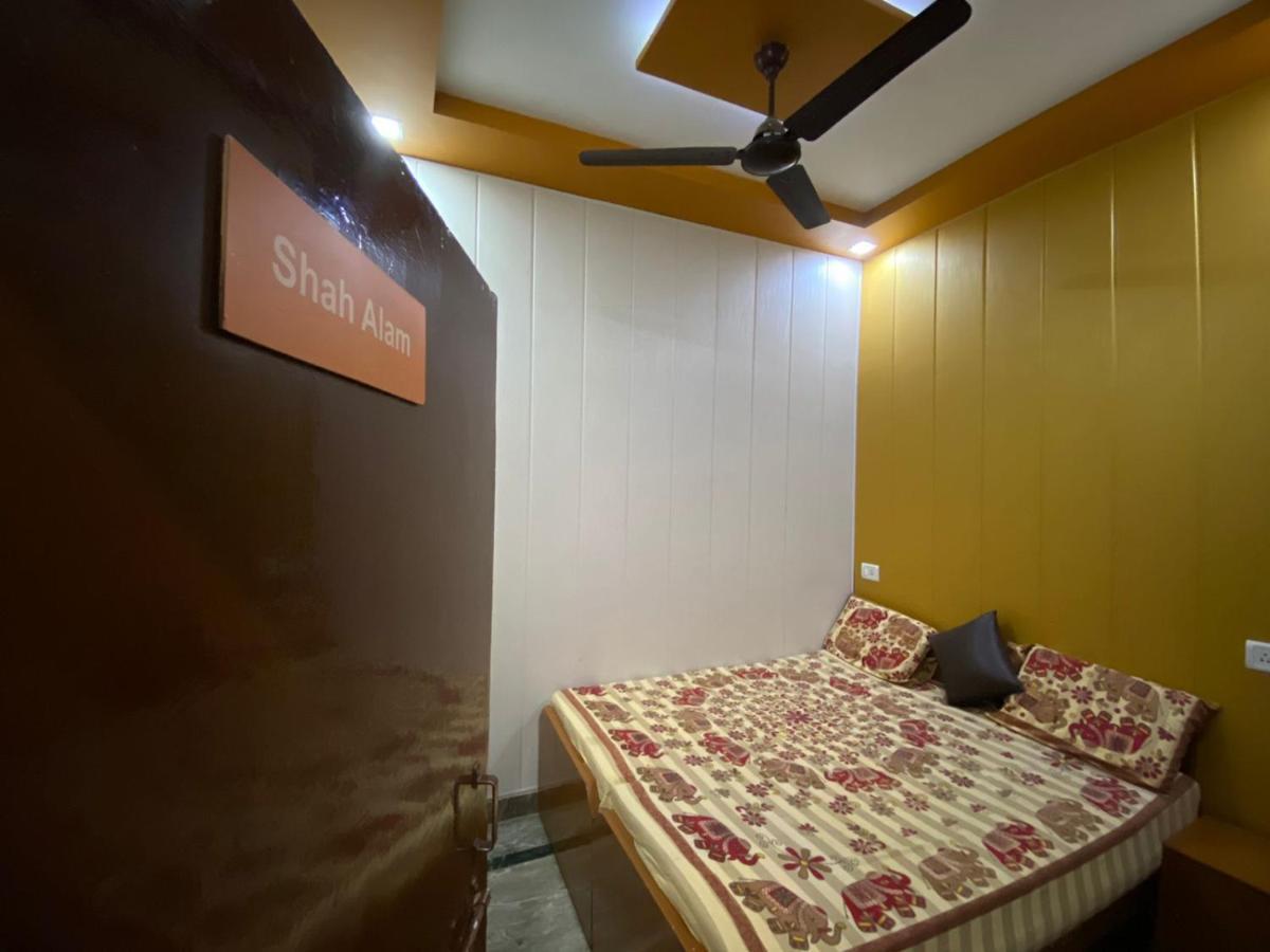 Friends Guest House & Hostel- Near Taj Mahal Agra  Bagian luar foto