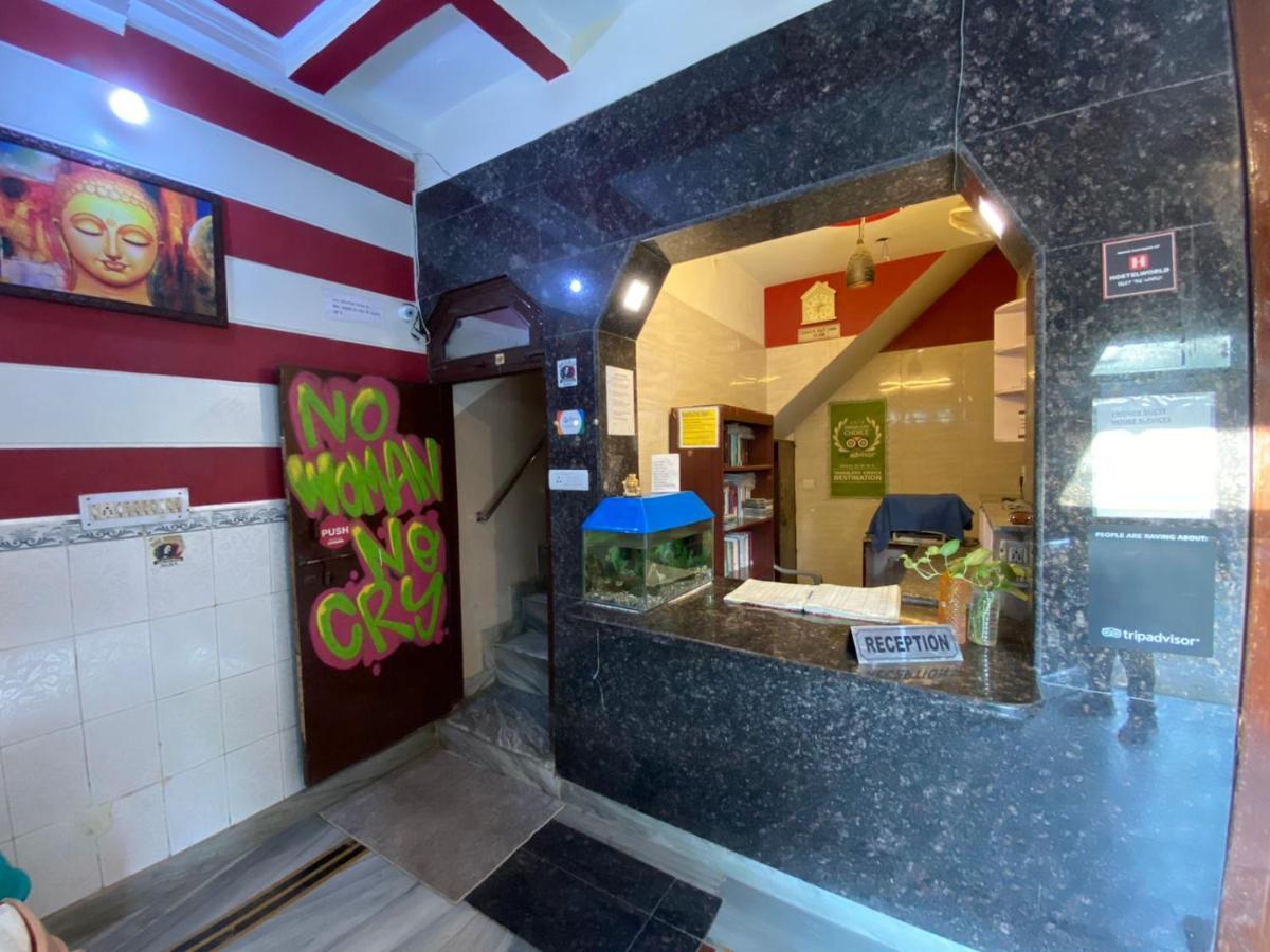 Friends Guest House & Hostel- Near Taj Mahal Agra  Bagian luar foto
