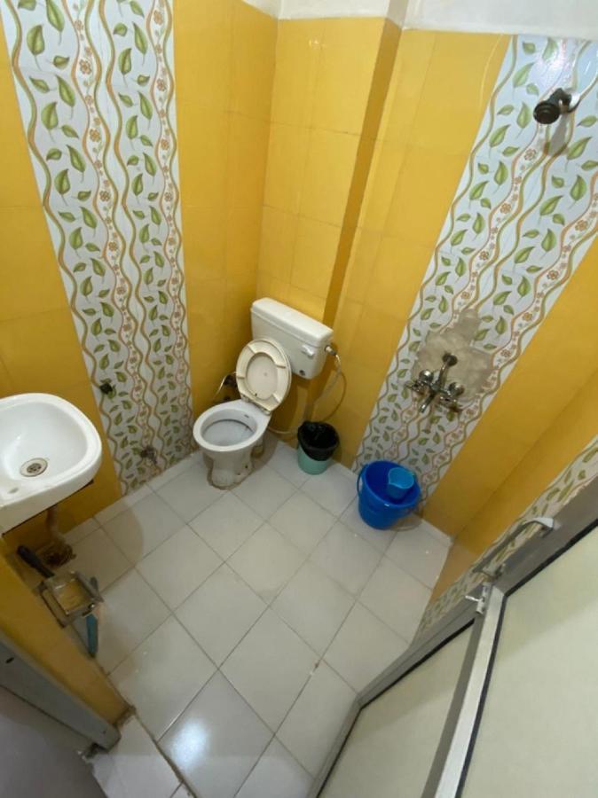 Friends Guest House & Hostel- Near Taj Mahal Agra  Bagian luar foto